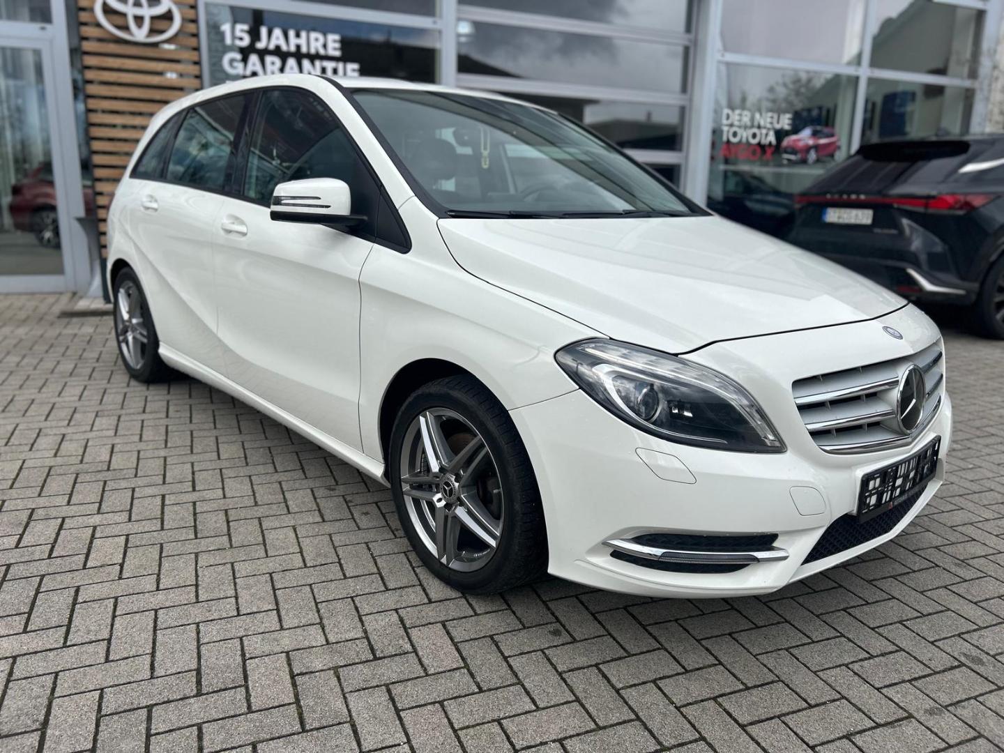Mercedes-Benz B 200 CDI Navi AHK Bi-Xenon SHZ Totw Rückfahrkam