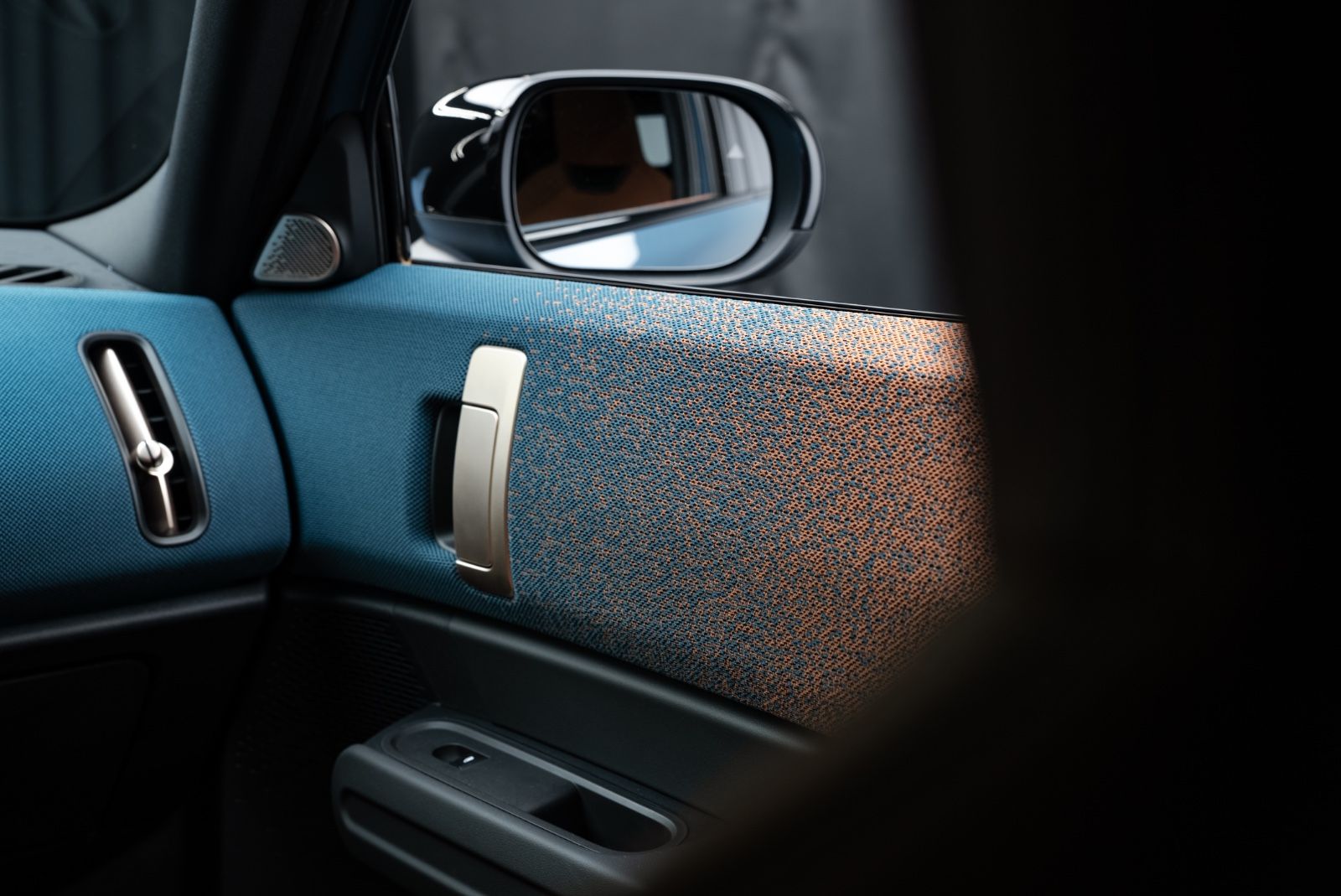 Fahrzeugabbildung MINI Countryman SE ALL4