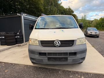 Volkswagen T5 Transporter - 2