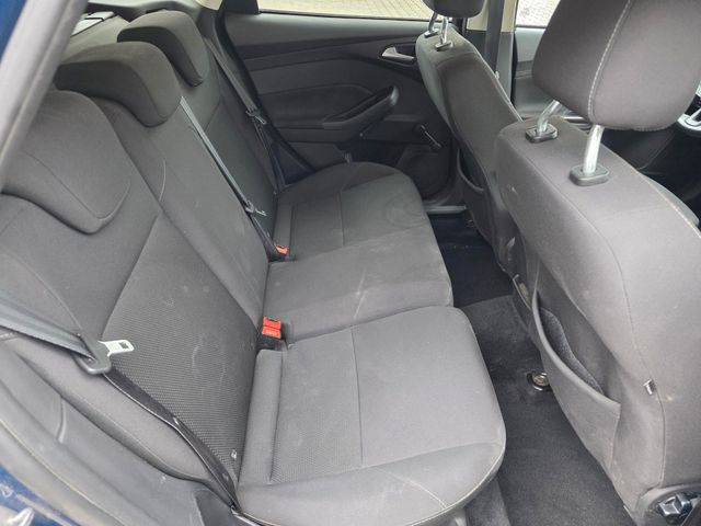 Ford Focus Tunier Buisness Automatik  TÜV 01.27