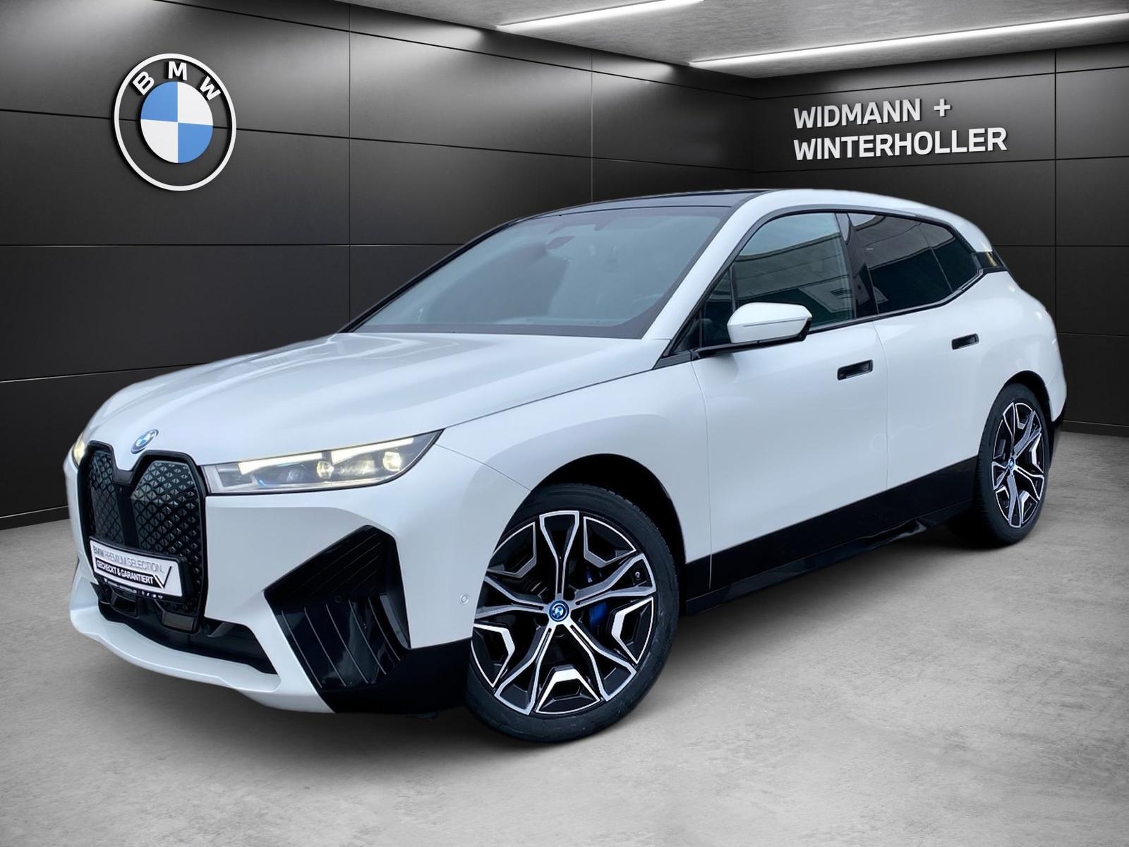 BMW iX xDrive40 Sportpaket Pano Sky DA Prof. 22'' H/
