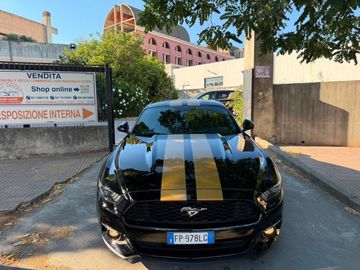 Ford Mustang - 2
