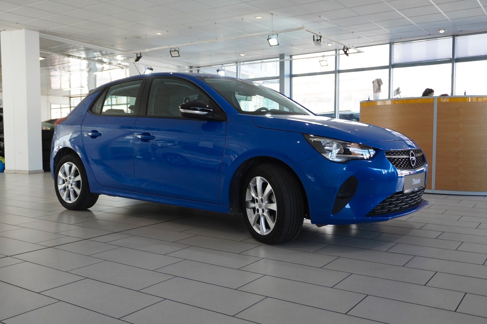 Fahrzeugabbildung Opel Corsa F 1.2 EDITION NAVI/KAMERA/TEMP./PDC/DAB+