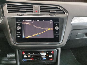 Volkswagen Tiguan - 8