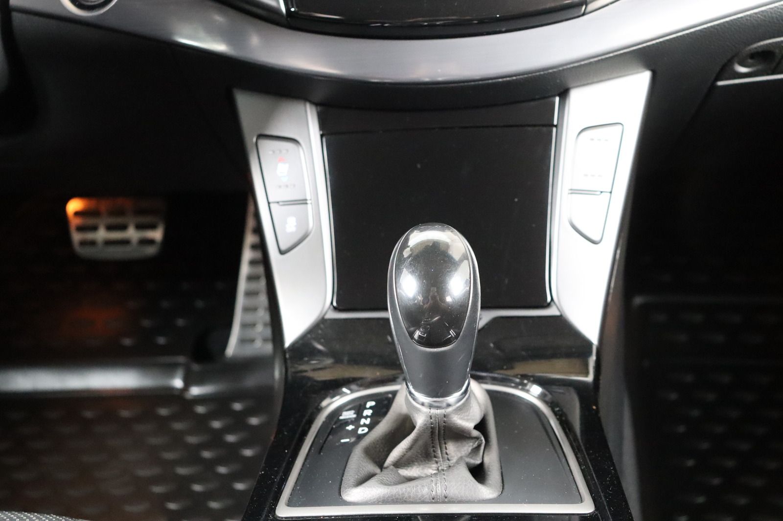 Fahrzeugabbildung Hyundai i40 CW 1.6 CRDi Space Plus * Sitzhzg./-lüftung