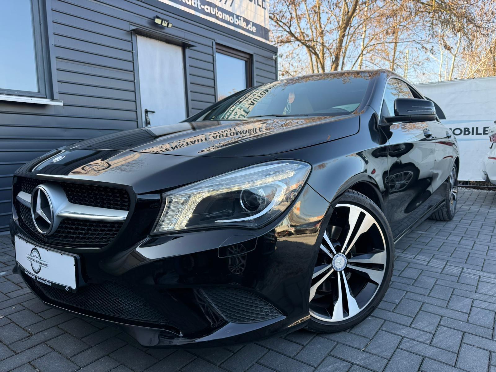 Mercedes-Benz CLA 200 URBAN NAVI KAMERA TEMPOM SITZH LM