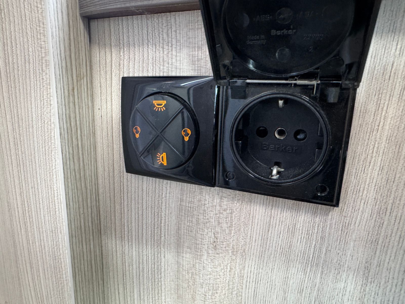 Dethleffs Globe S-A 653 A 654 FIAT DUCATO RUNDSITZ FAMILY+