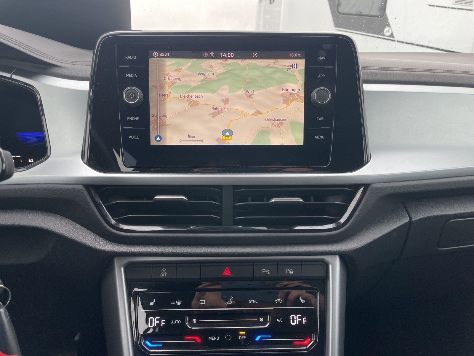 Volkswagen T-Roc - Bild 8