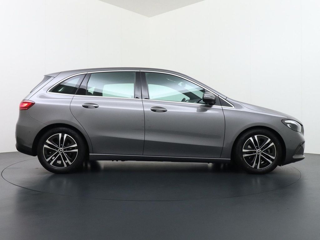 Mercedes-Benz B 180 180d Luxury Line