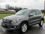 Volkswagen Tiguan Life BMT 4Motion/AHK/PDC/VW SCHECKH/TEMPO - VW Tiguan Gebrauchtwagen in Bielefeld