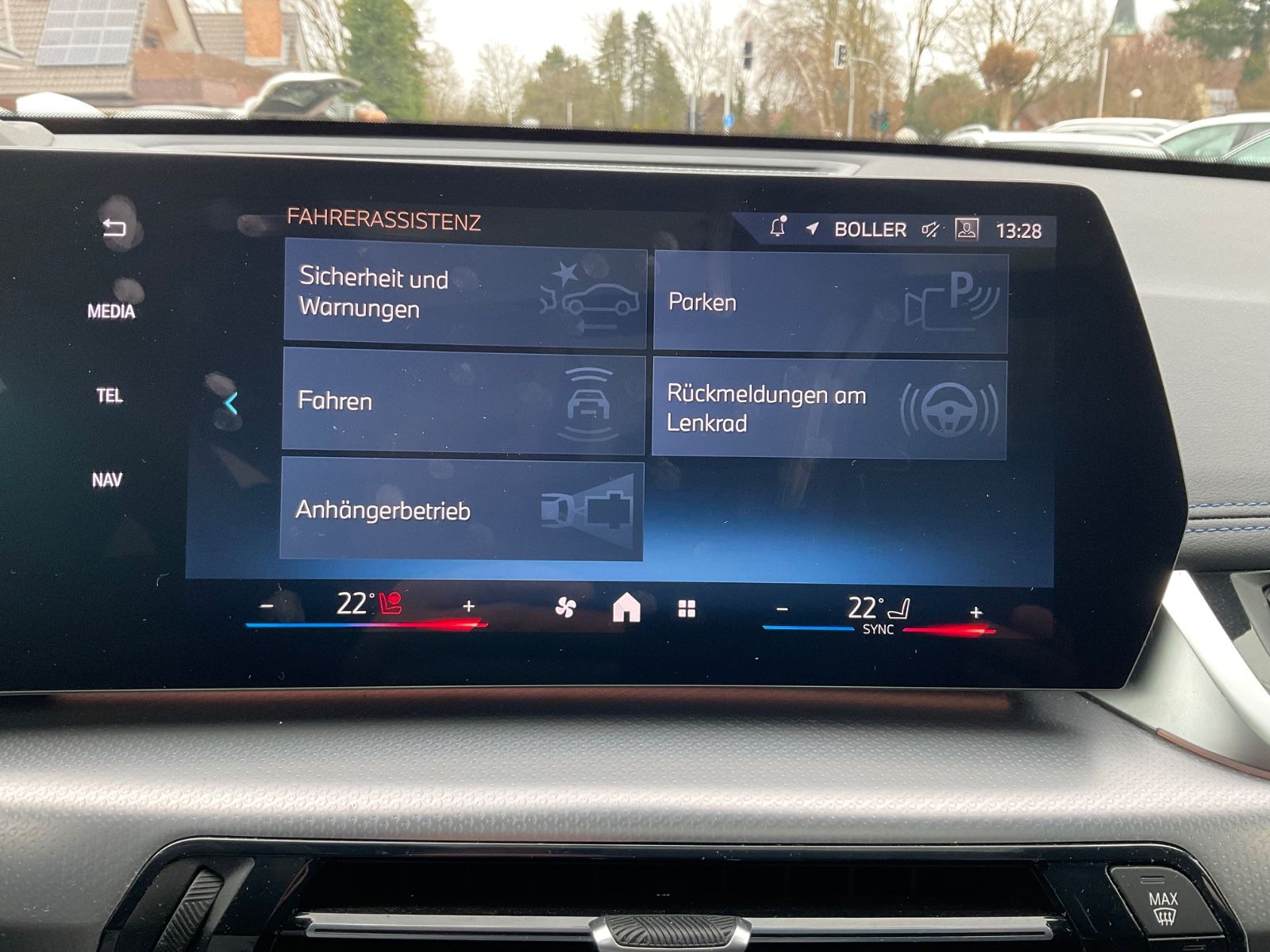 Fahrzeugabbildung BMW X1 sDrive20i,M Sport,AHK,Kamera,Navi,Panorama