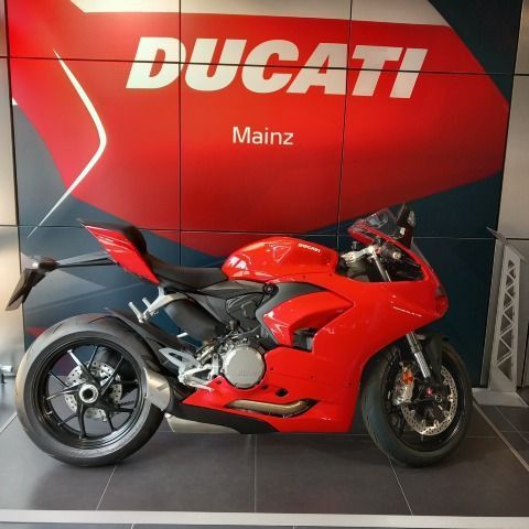 Ducati Panigale V2