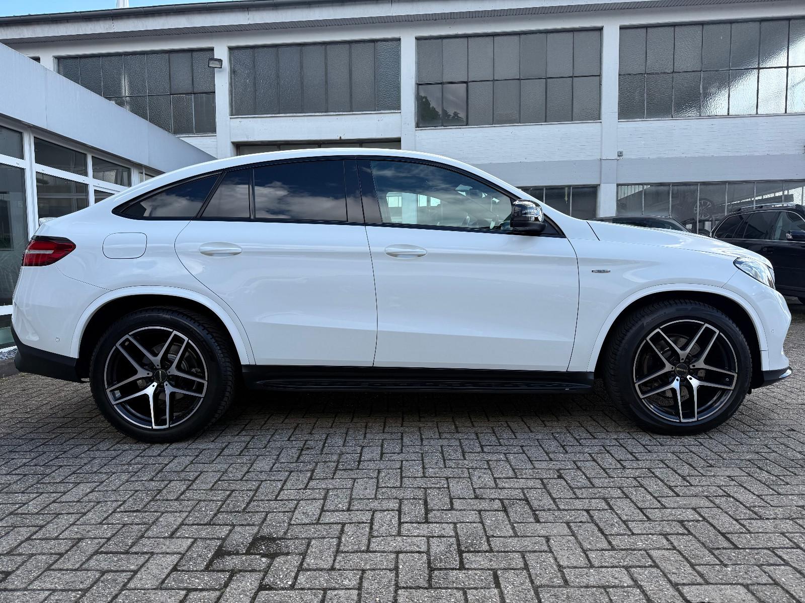 Mercedes-Benz GLE 350 d Cou 4Mat AMG+Bi-Xen+Navi+Kam+Pano+AHK