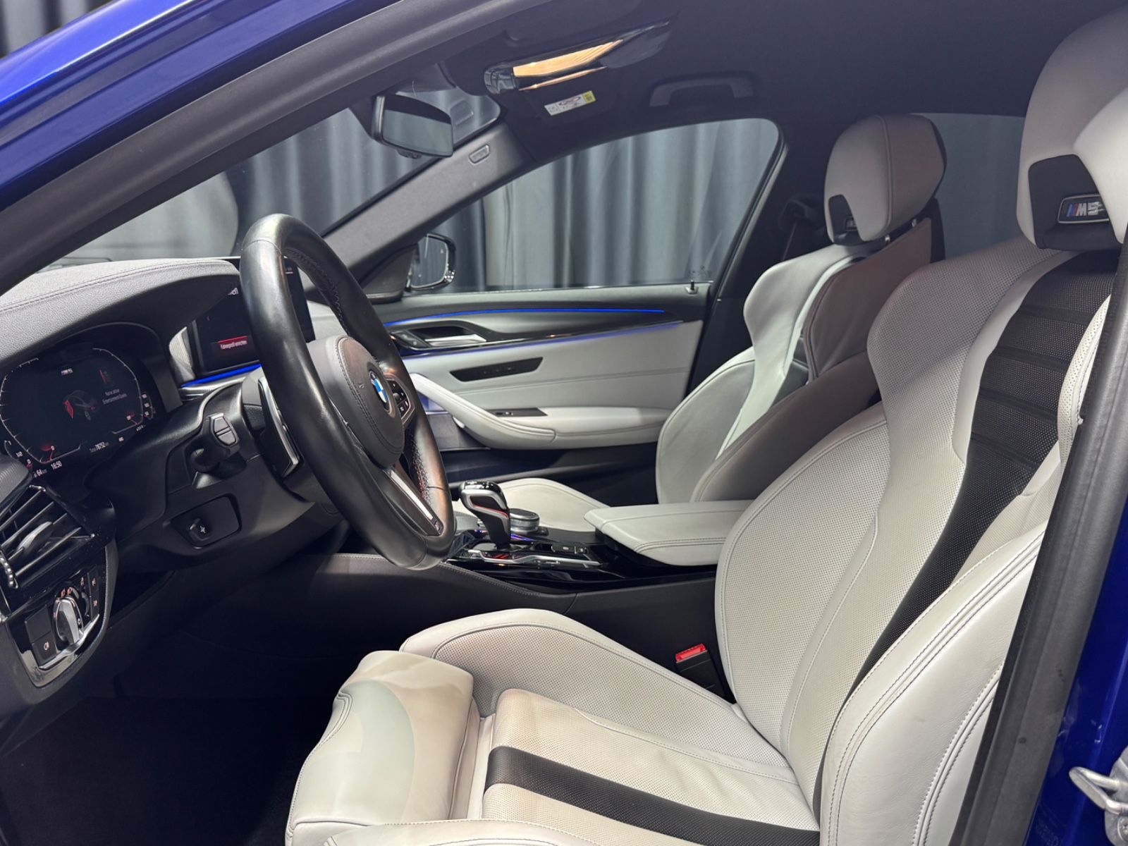 Fahrzeugabbildung BMW M5 Limousine Competition|KERAMIK|HEAD-UP|