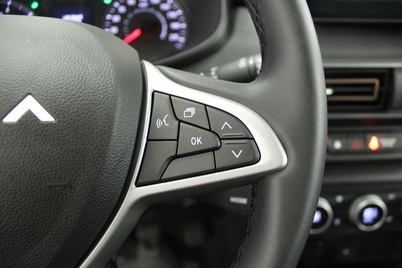 Fahrzeugabbildung Dacia Sandero Stepway TCe 90 auto Extreme*City-Paket*