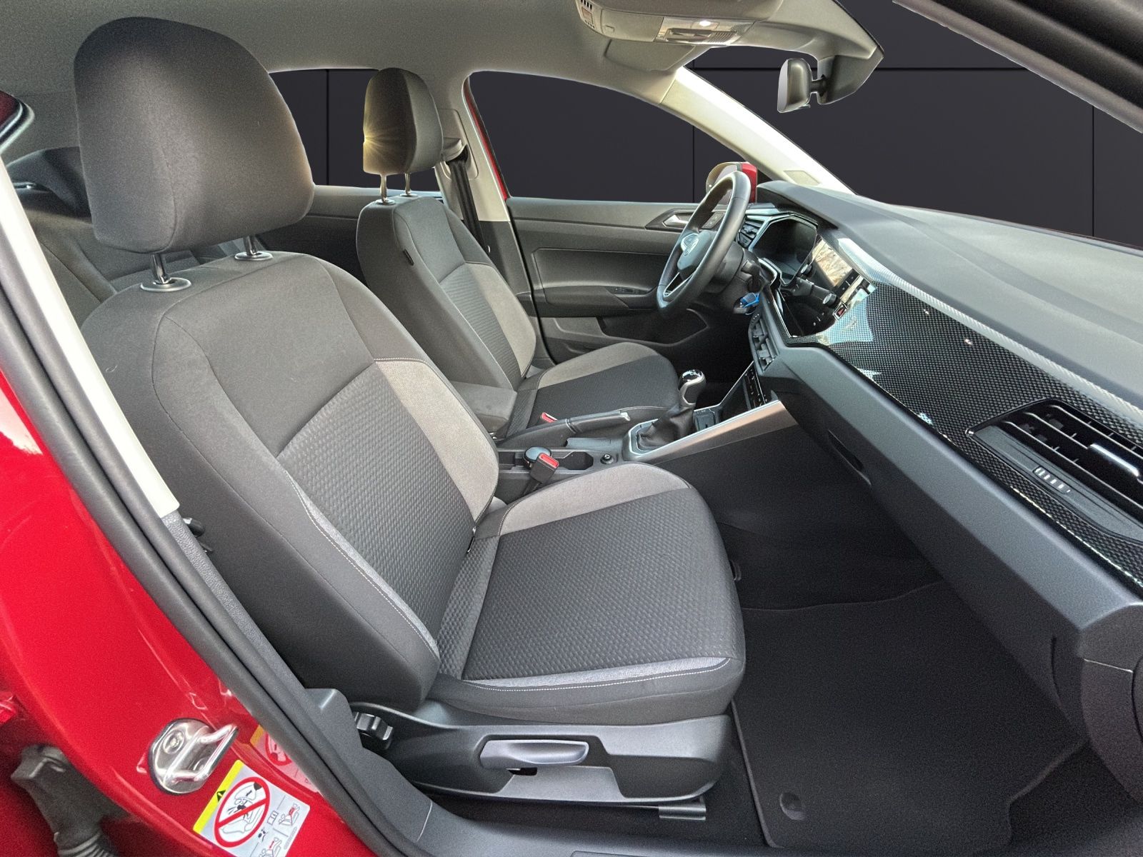 Fahrzeugabbildung Volkswagen Taigo TSI Life LED AID NAVI PDC SHZ LM