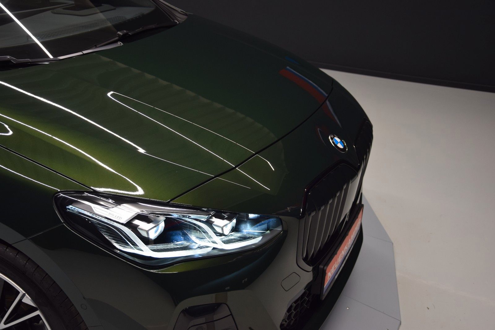 Fahrzeugabbildung BMW 218 i Active Tourer M Sport HuD Leder Pano AHK