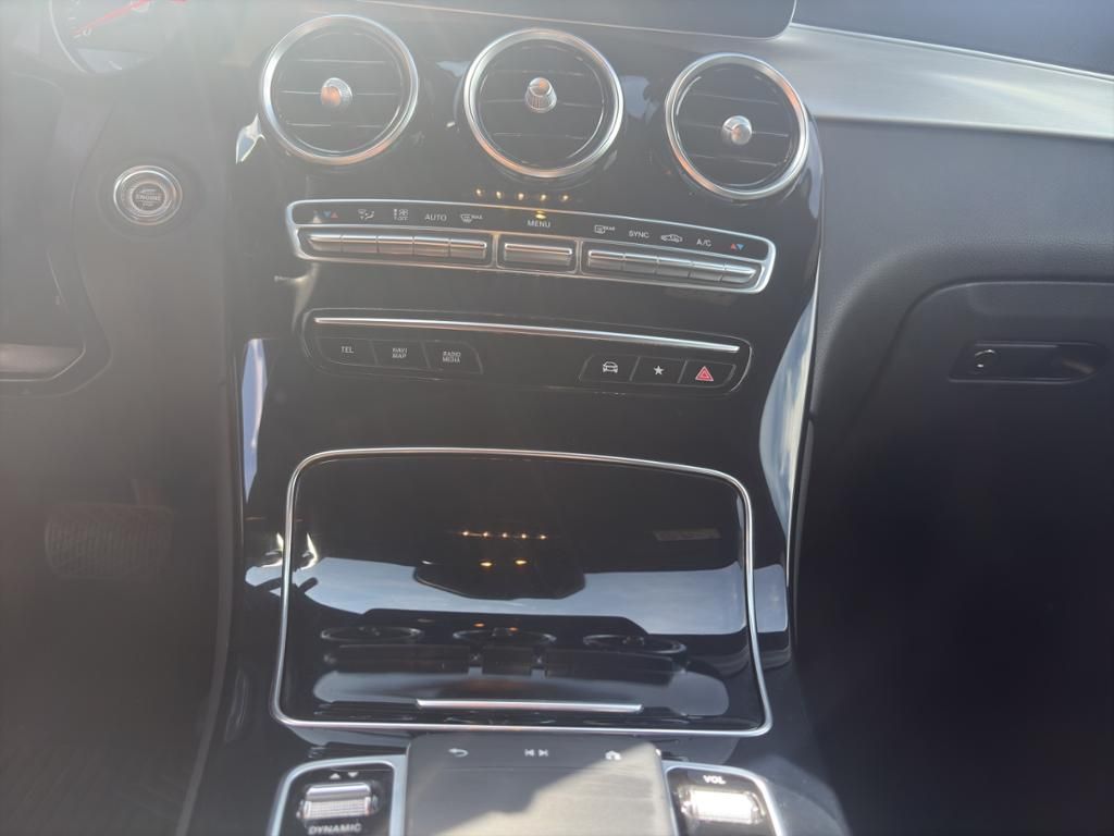 Fahrzeugabbildung Mercedes-Benz GLC 200 4M Austauschmotor bei 132 TKM*MULTIBEAM