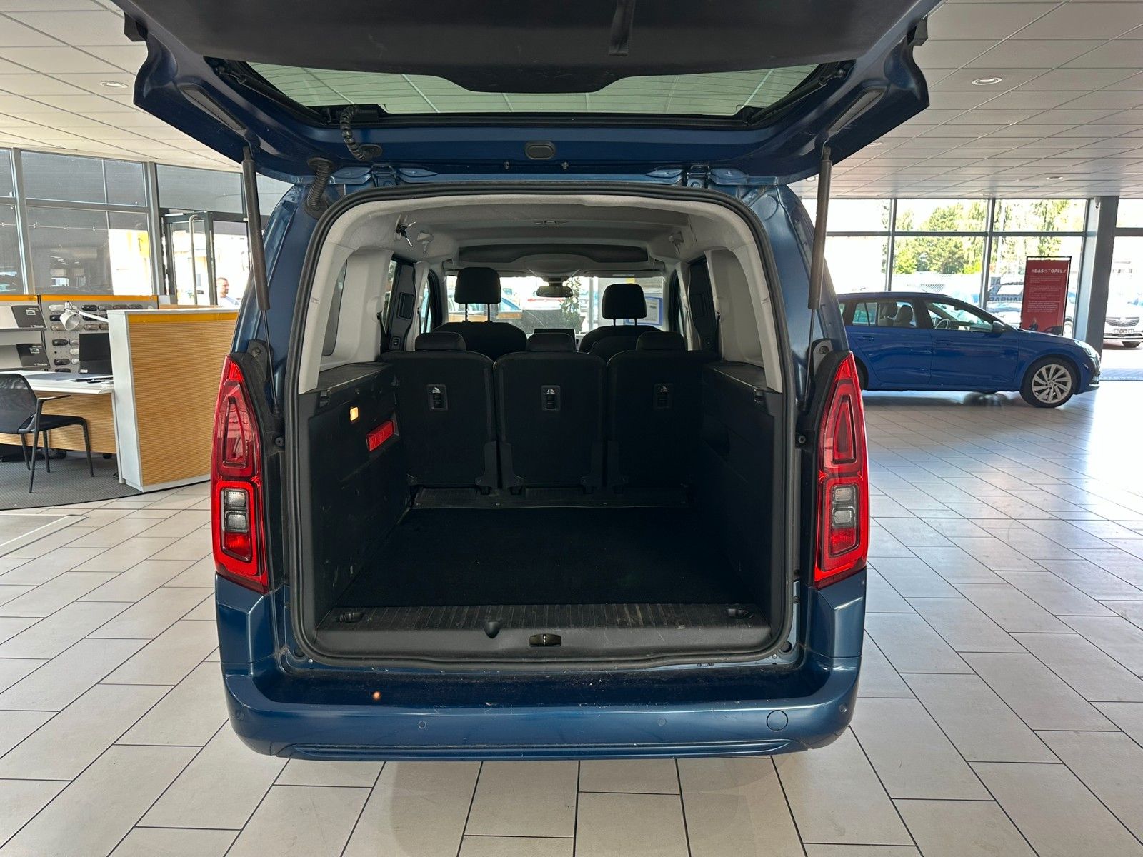 Fahrzeugabbildung Opel Combo Life 1.5D L2H1 NAVI/LED/PDC/DAB+