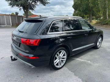 Audi Q7 - 3