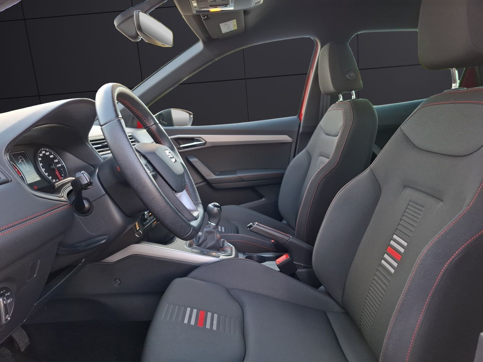 Fahrzeugabbildung SEAT Arona TSI FR-Line Beats LED AHK Navi GRA RFK SH