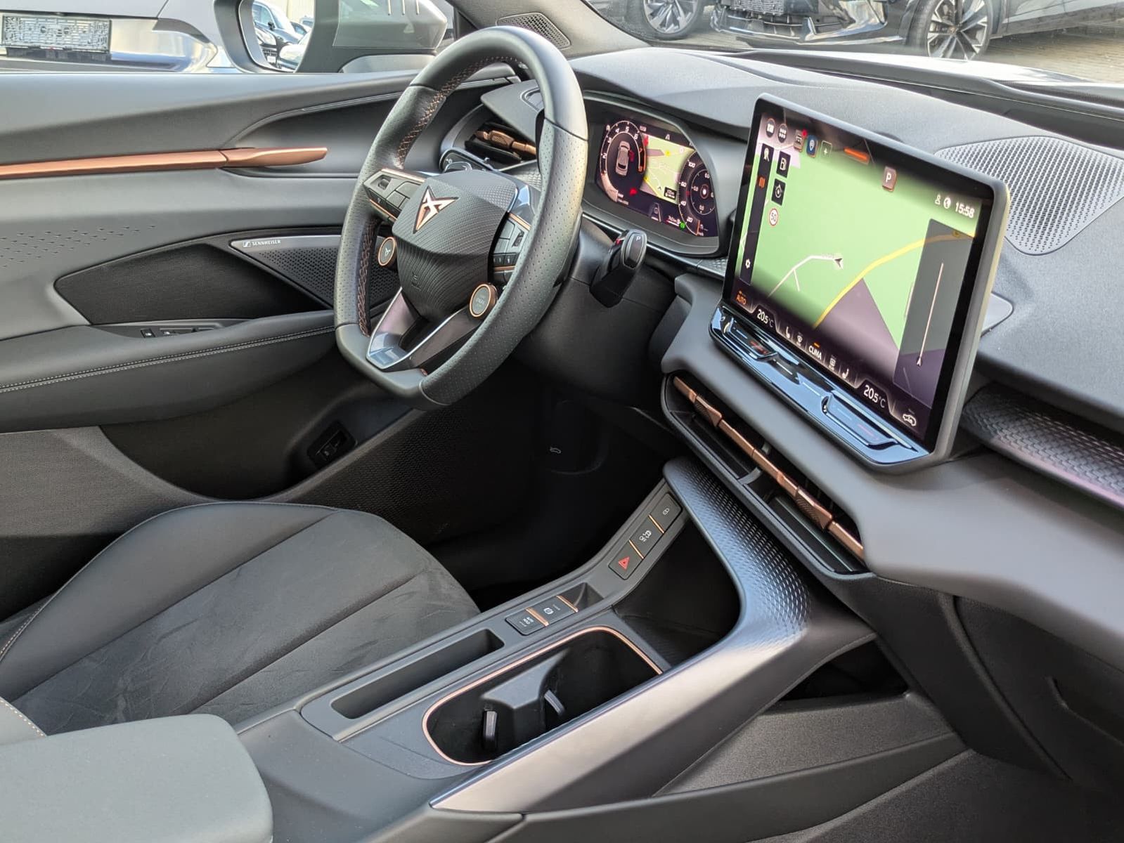 Fahrzeugabbildung CUPRA Terramar 1.5 eTSI 360°HUD*MATRIX*PANO*DCC*20"