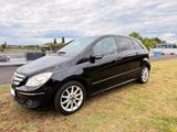 Mercedes-Benz B 170 -