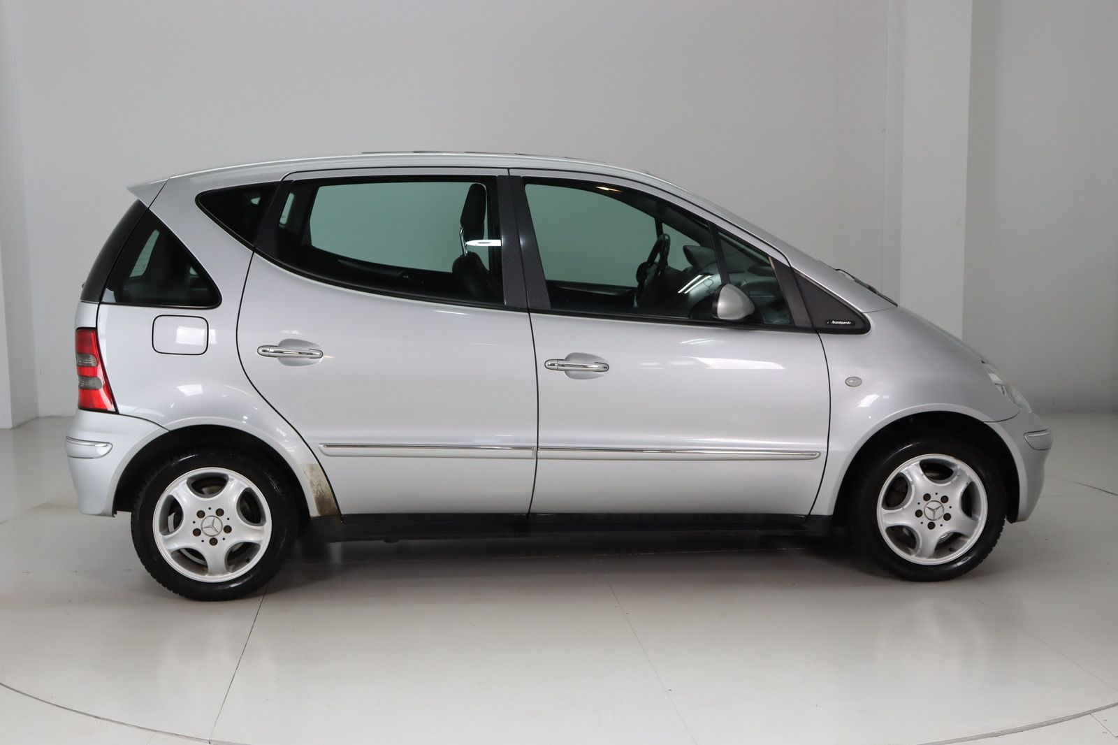 Fahrzeugabbildung Mercedes-Benz A 160 AVANTGARDE * Teill. * HU/AU 04.26
