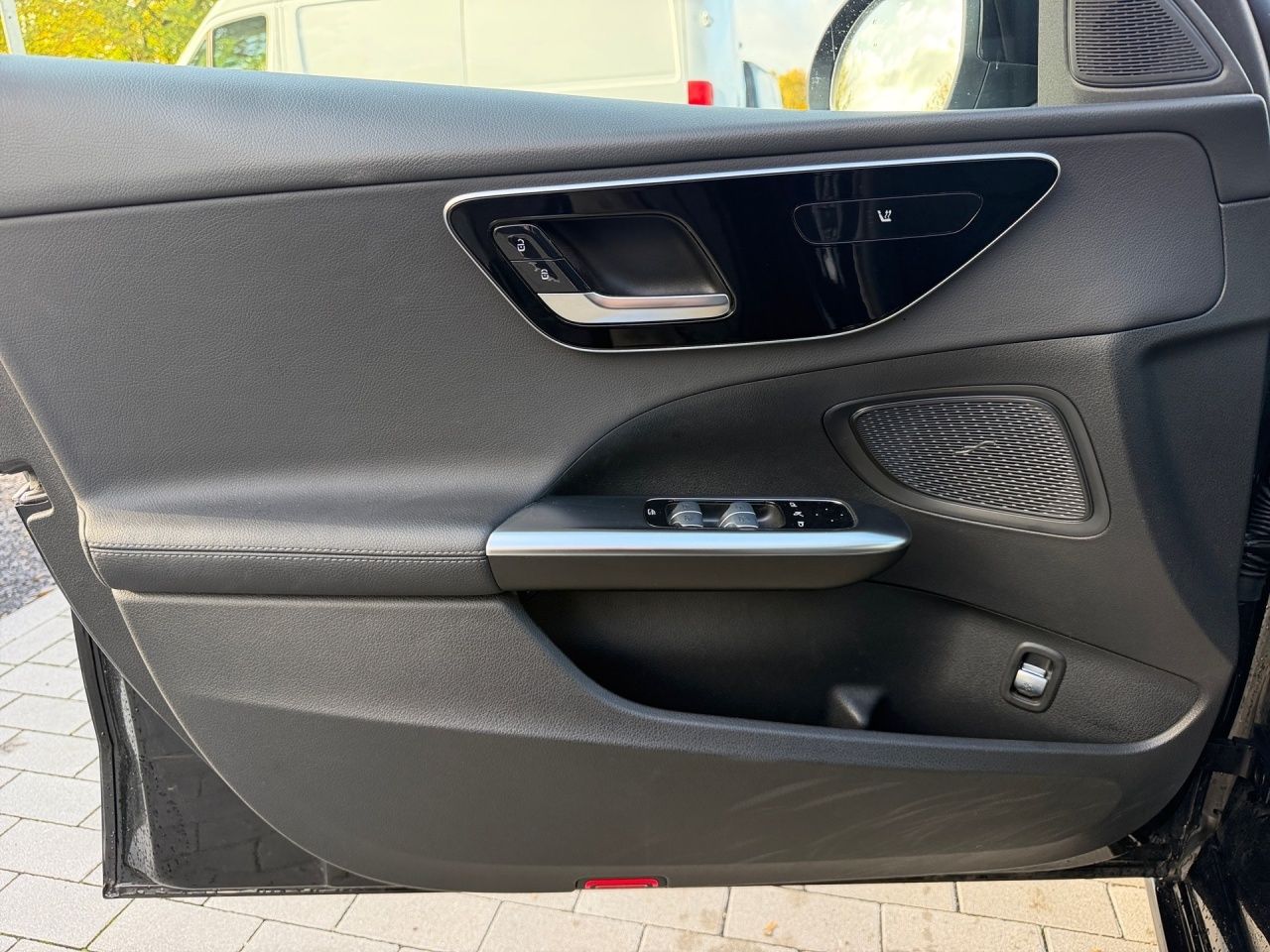 Fahrzeugabbildung Mercedes-Benz C 180 T AVANTGARDE+AHK+LED+CARPLAY+EL.HECKKL+