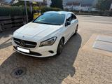 Mercedes-Benz CLA 200 Shooting Brake Night Paket Panorama Dach - : Kombi, Panorama Dach