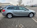 Opel Astra J Sports Tourer 1,4 Design FINANZIERUNG - Opel Astra aus 2011: J