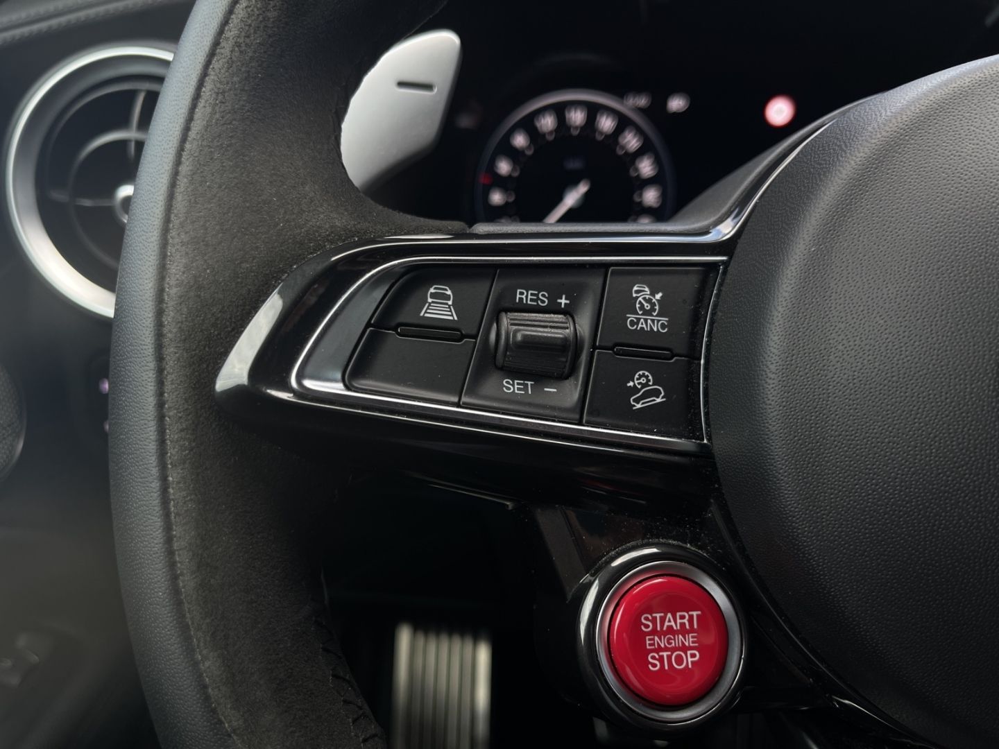 Alfa Romeo Stelvio - Bild 15
