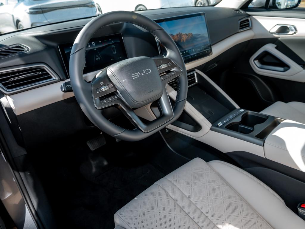 BYD Atto 2 Comfort 64,8 kWh/360°/PANO/SHZ/ACC/DAB