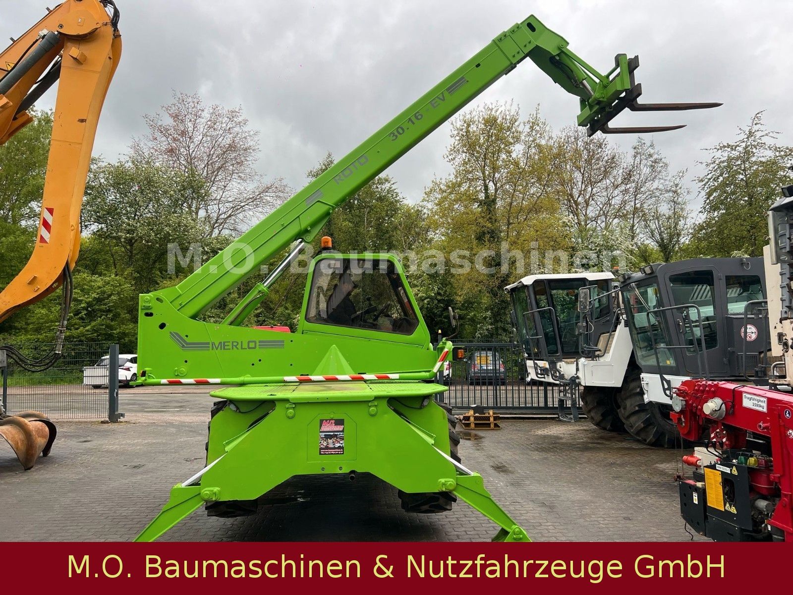 Fahrzeugabbildung Merlo Roto 30.16 EV / Palettengabel / SW /
