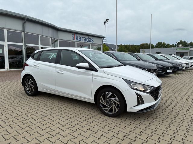 Fahrzeugabbildung Hyundai i20 Trend Mild-Hybrid >17.000KM/AUT/KAM/NAV<