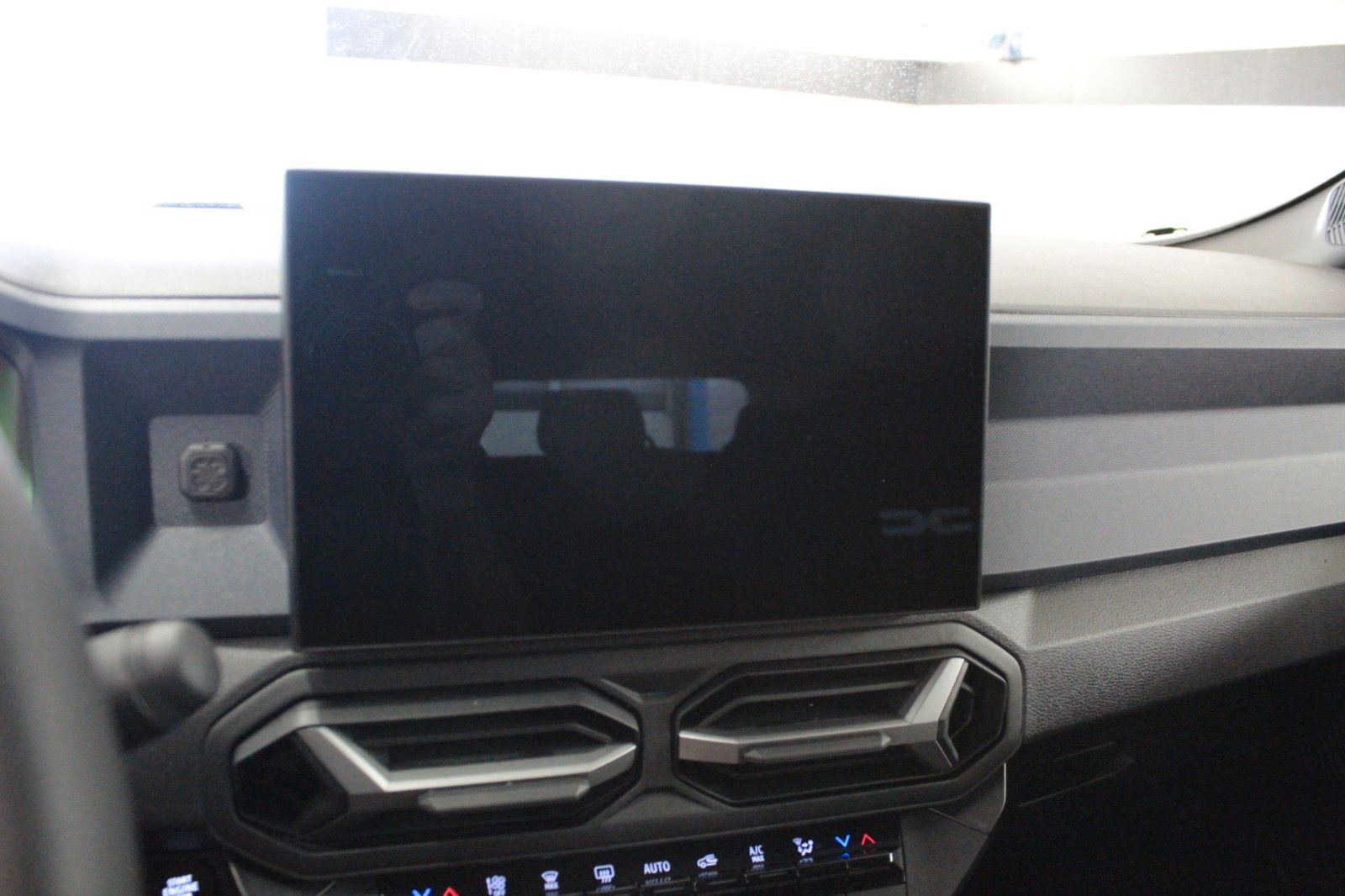 Fahrzeugabbildung Dacia Bigster hybrid 140 Expression   Winterpak.*City