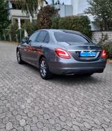 Mercedes-Benz mercedes 220d - Mercedes-Benz 220 mit Diesel-Antrieb: Limousine