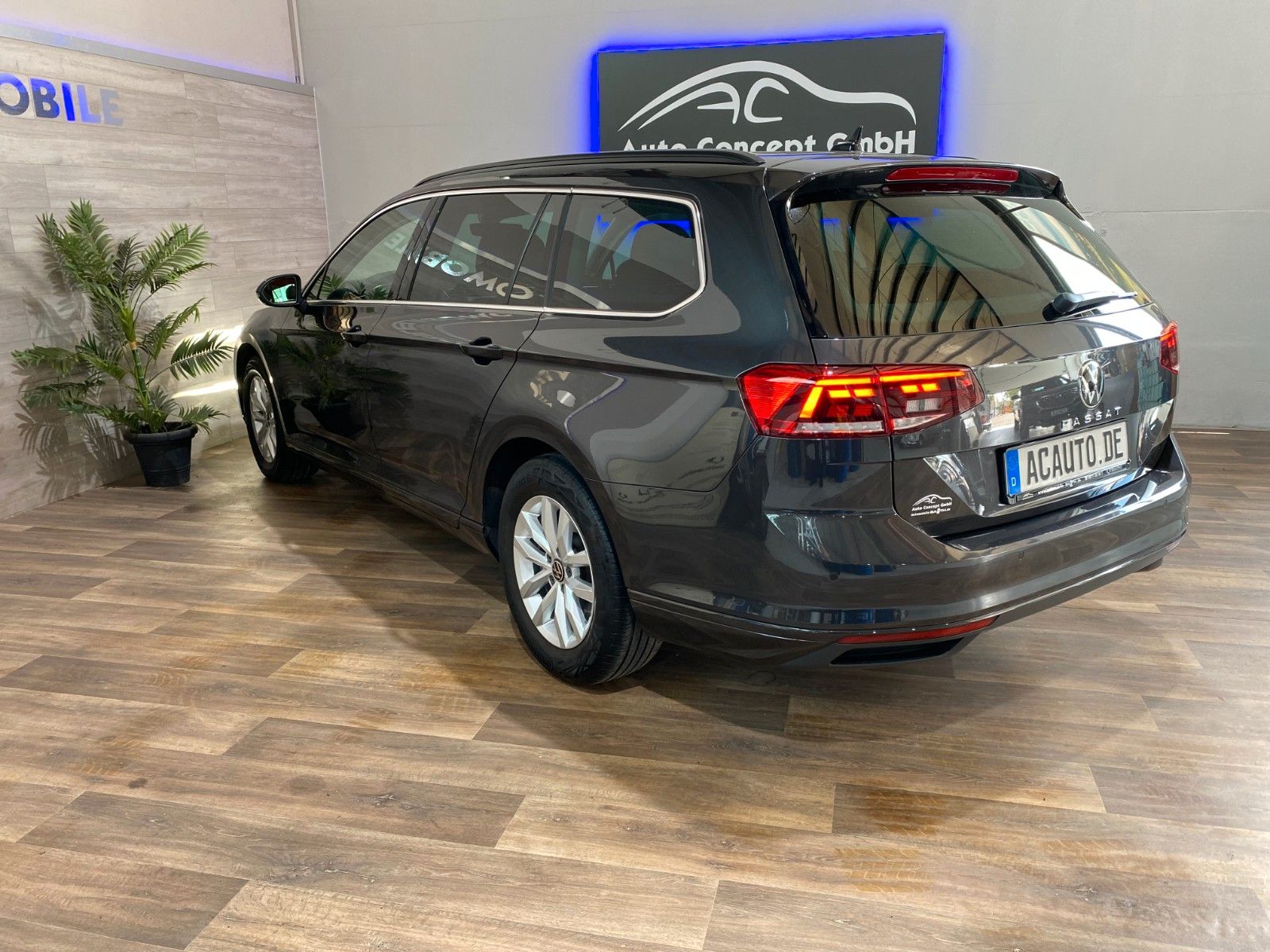 Fahrzeugabbildung Volkswagen Passat Variant Business 2,0TDI *LED*NAVI *ASSIST