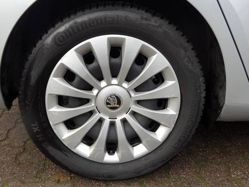 Fahrzeugabbildung SKODA Combi 1.0 TSI Ambition ALW-Reifen/ AHK abnehmbar