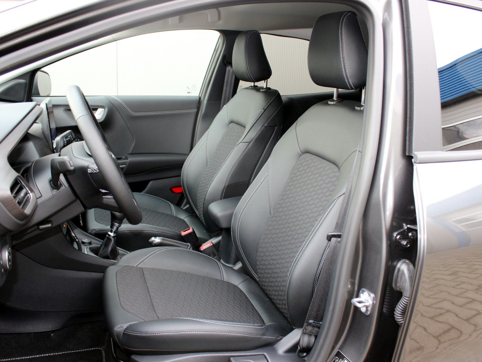 Fahrzeugabbildung Ford Puma Titanium X