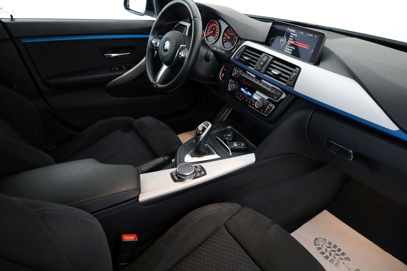 Fahrzeugabbildung BMW 440i xDrive GC M Sport Alcantara,Navi,LED,SH,ACC