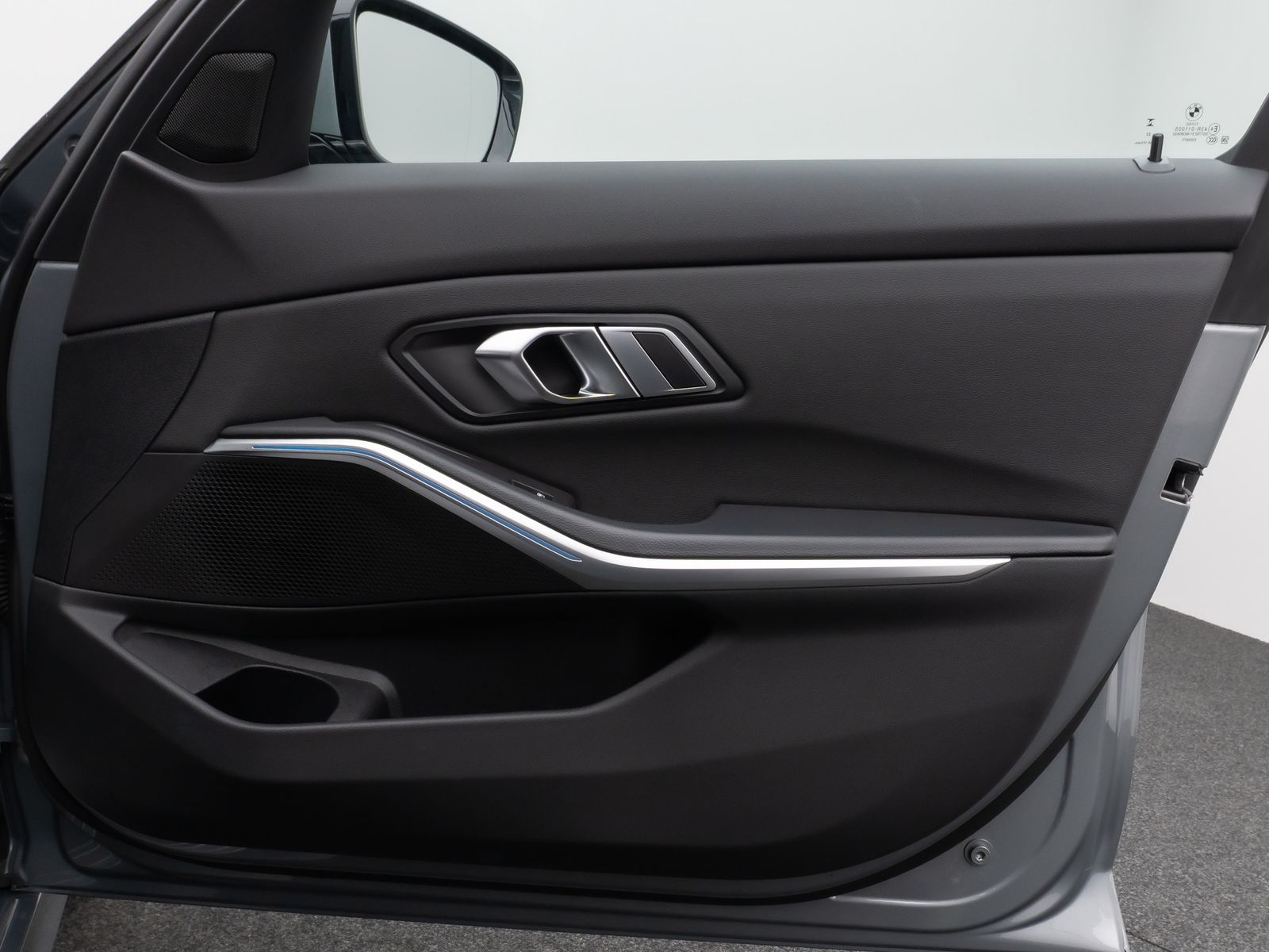 Fahrzeugabbildung BMW 320e Kamera DAB HiFi Sport Leder WidscreenDispl