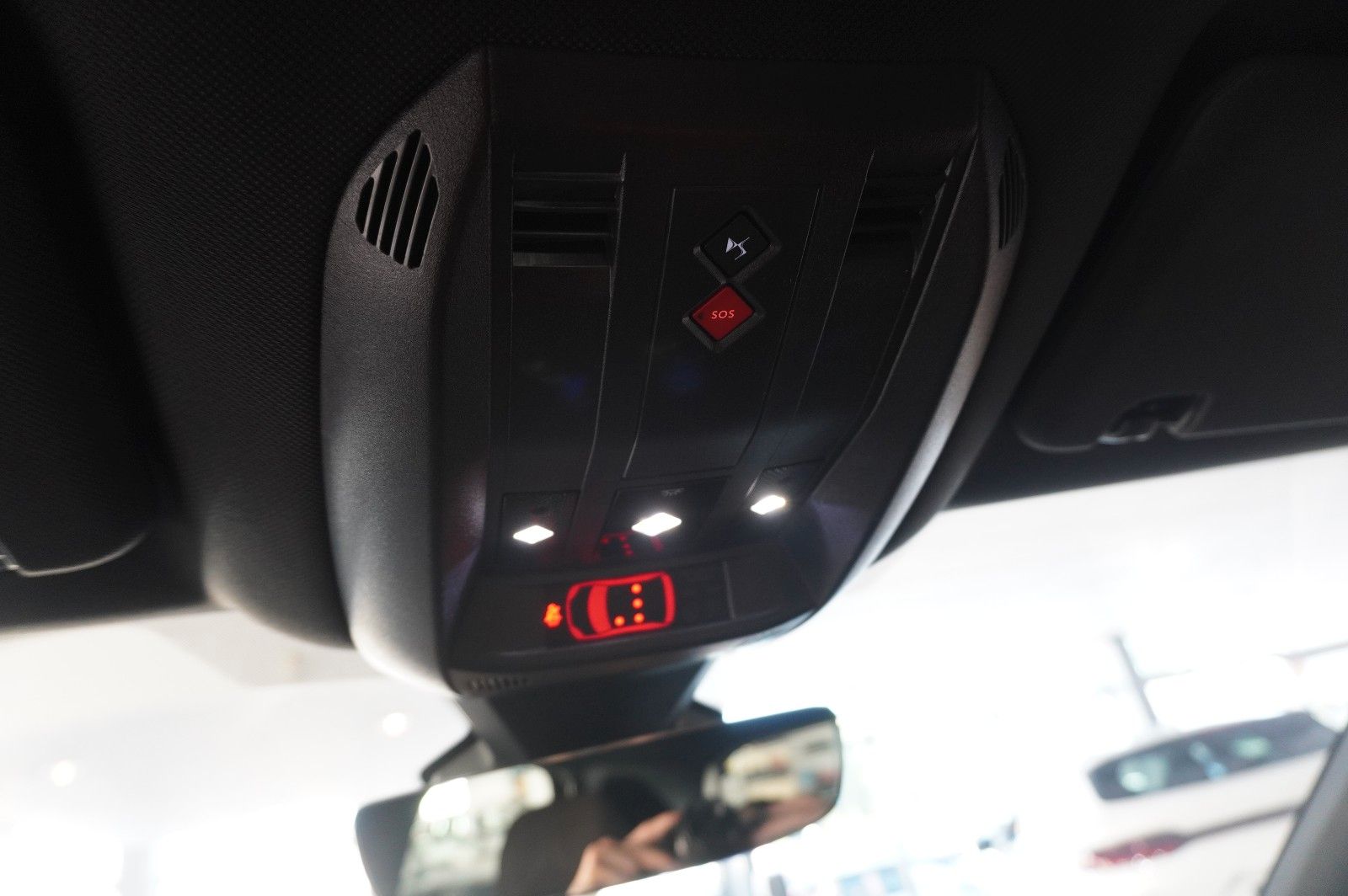 Fahrzeugabbildung DS Automobiles DS7 (Crossback) 1.5D BASTILLE+ NAVI/LED/360°/DAB