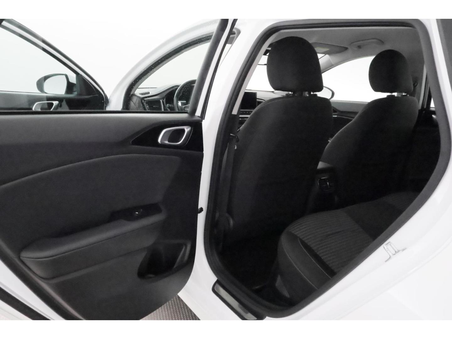 Kia Ceed_sw 1.6Hybrid Aut.Spirit+LED+NAVI+KAMERA+SHZ