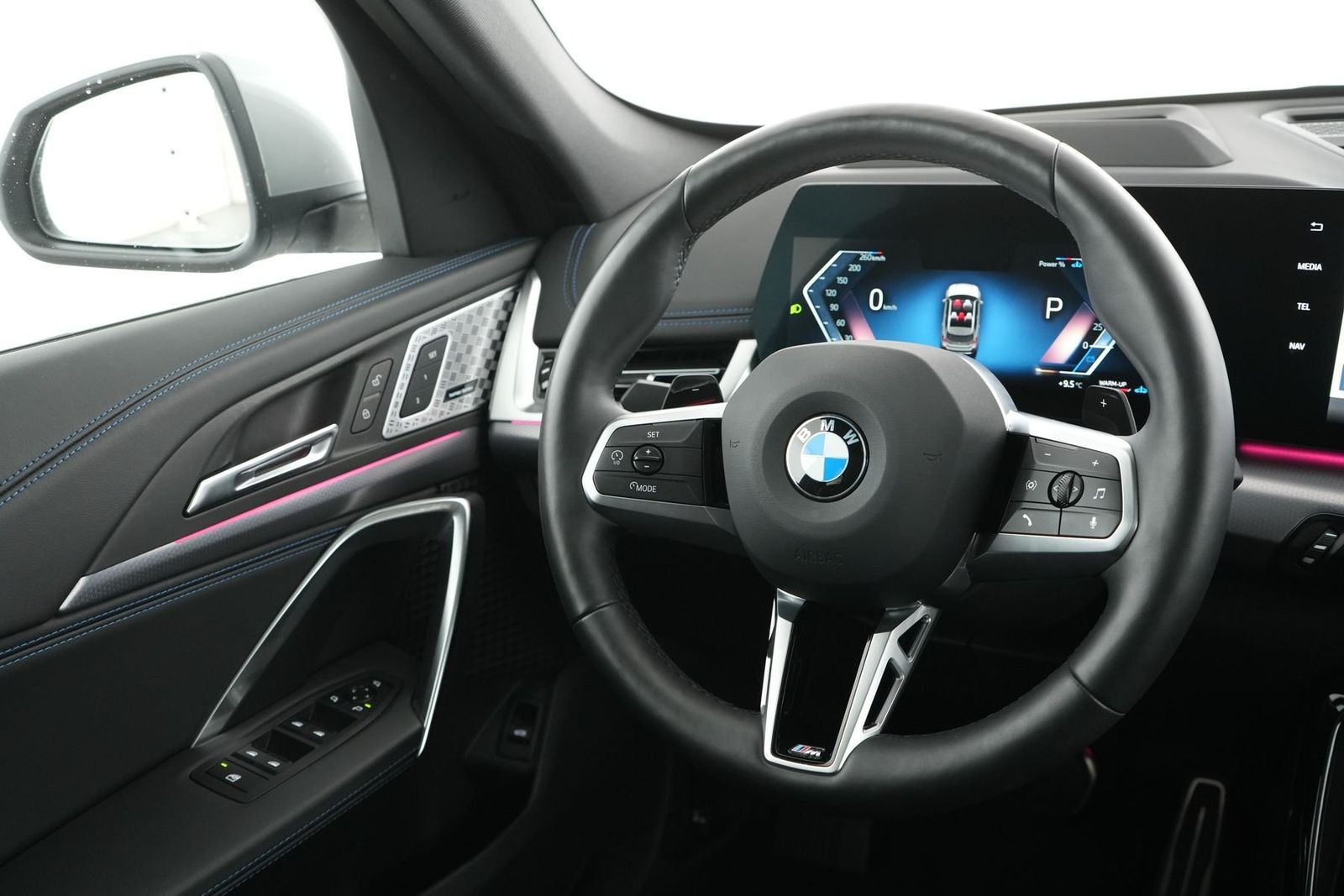 BMW X1 xDrive 23i M Sport PANO HUD ad.LED ACC AHK foto 11
