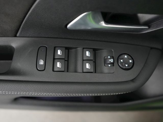 Mokka-e B ULTIMATE 50kWh AT+LED+NAVI+RÜCKFAHRKAM
