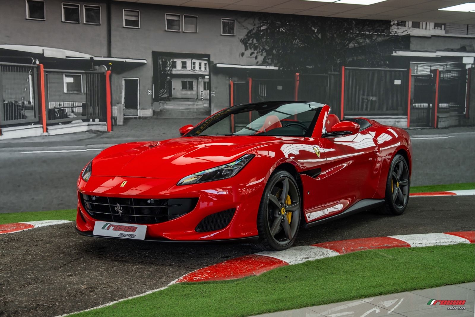 FERRARI Portofino