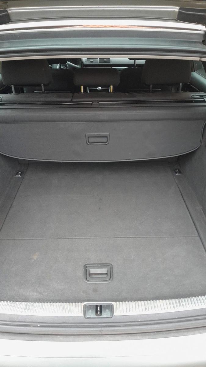 Audi A4 2004 — photo 11