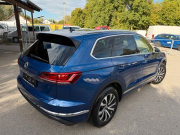 Volkswagen Touareg - 4
