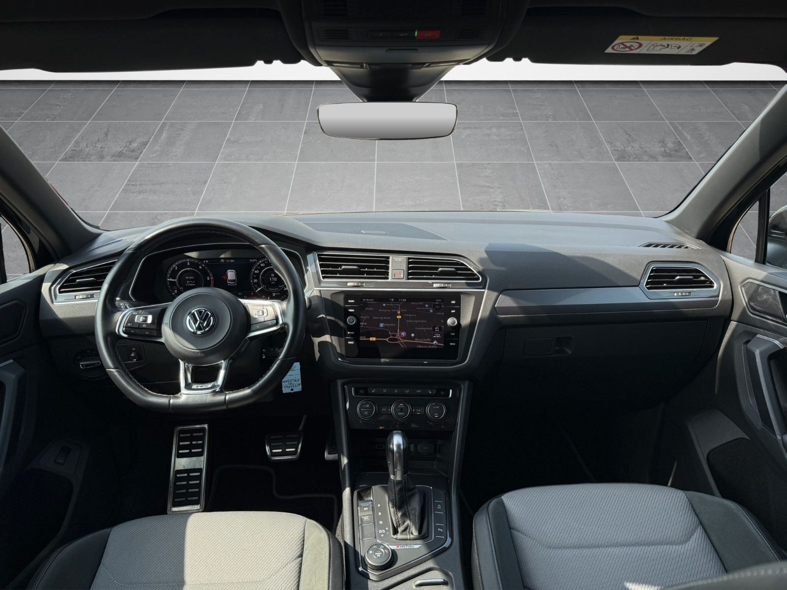 Fahrzeugabbildung Volkswagen TIGUAN HIGHL. R-LINE 4MOT DSG VIRT